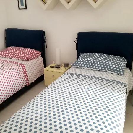 Holiday home 3 Bedrooms House At Ragusa 600 M Away From The With Furnished Balcony And Wifi Marina di Ragusa