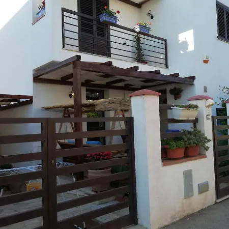 3 Bedrooms House At Ragusa 600 M Away From The With Furnished Balcony And Wifi *